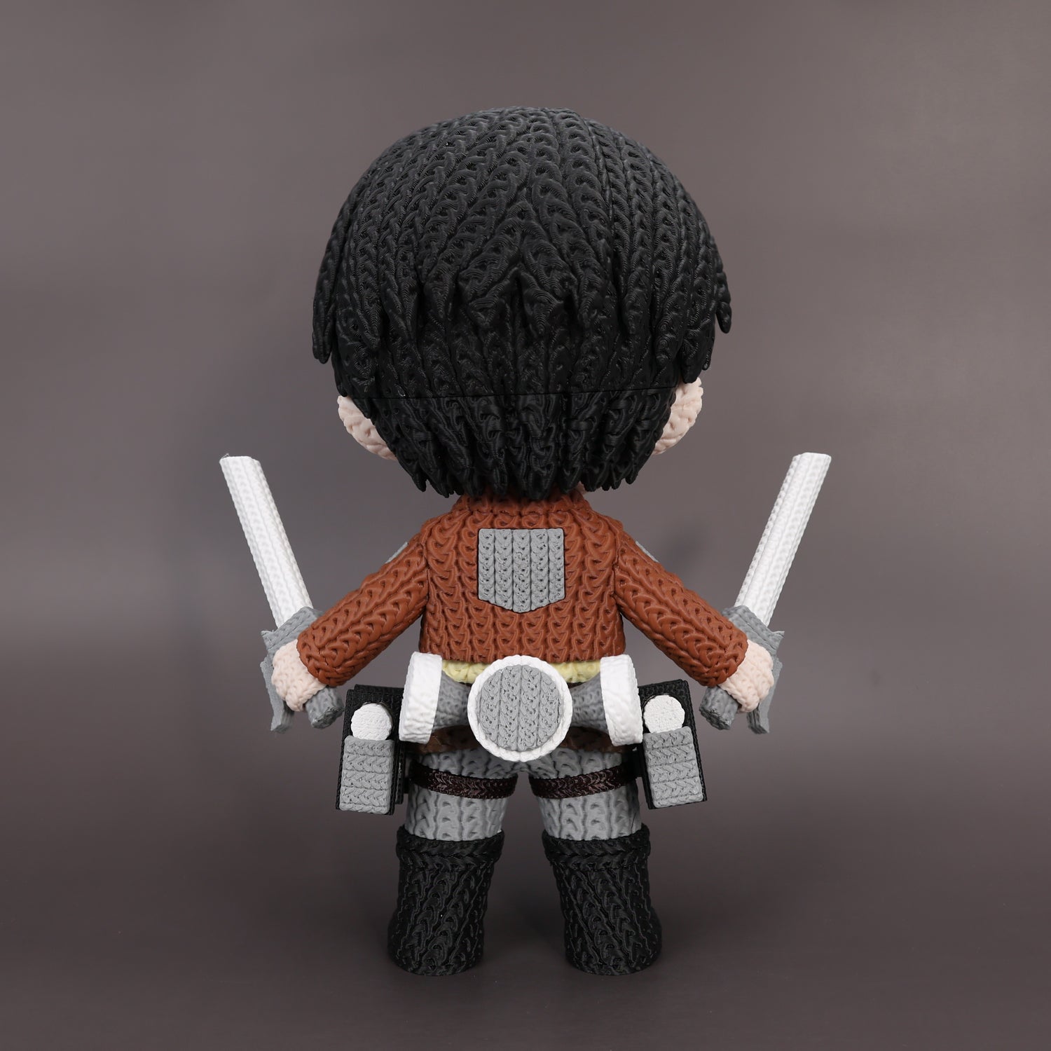 Levi Ackerman Human Version – Figura Anime 3D Crochet de 18 cm