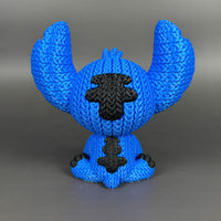 Stitch Sentado Crochet Edition - Figura 3D Articulada