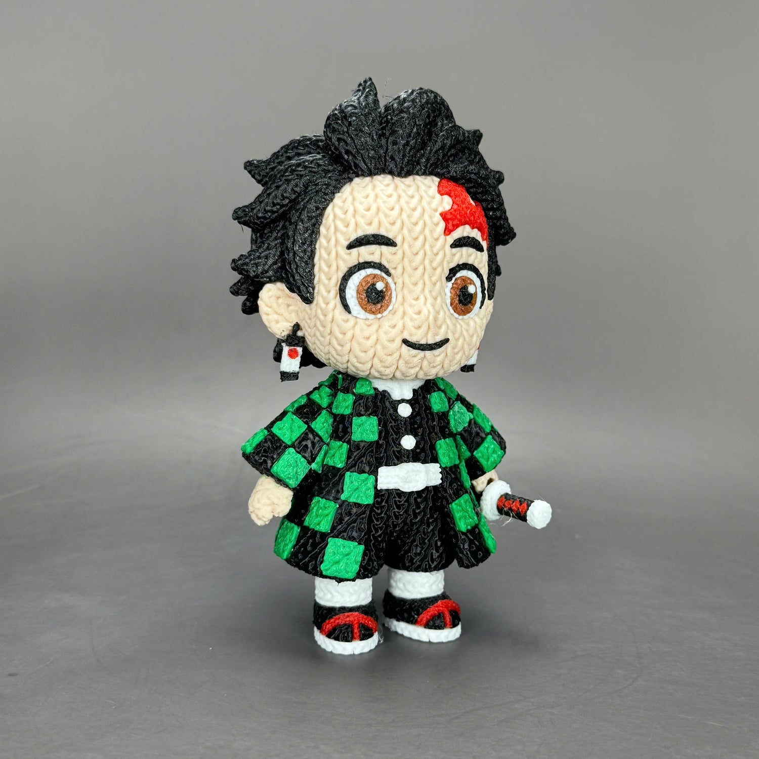 Tanjiro Kamado Crochet Edition – Figura Anime 3D Articulada de 18 cm
