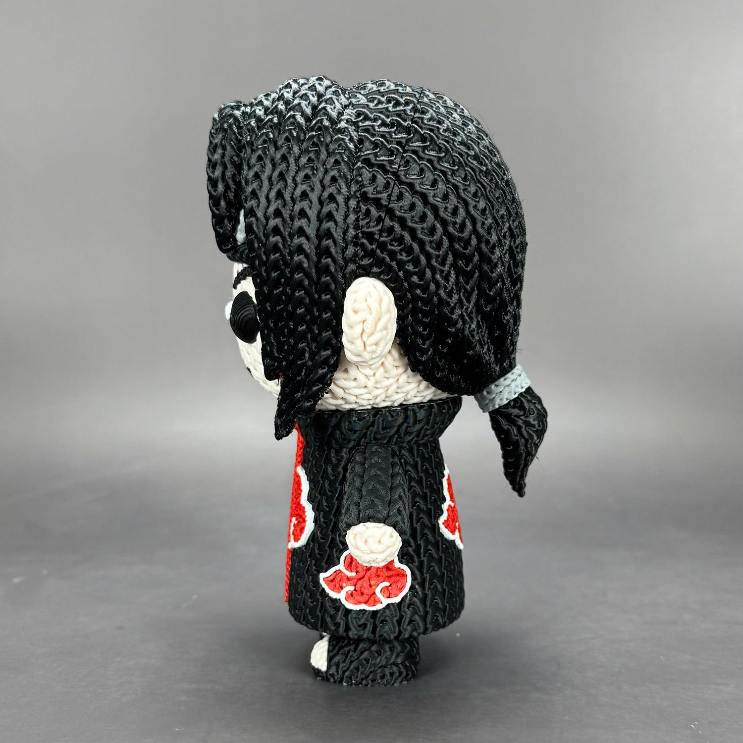 Itachi Uchiha Crochet Edition –  Figura 3D Articulada
