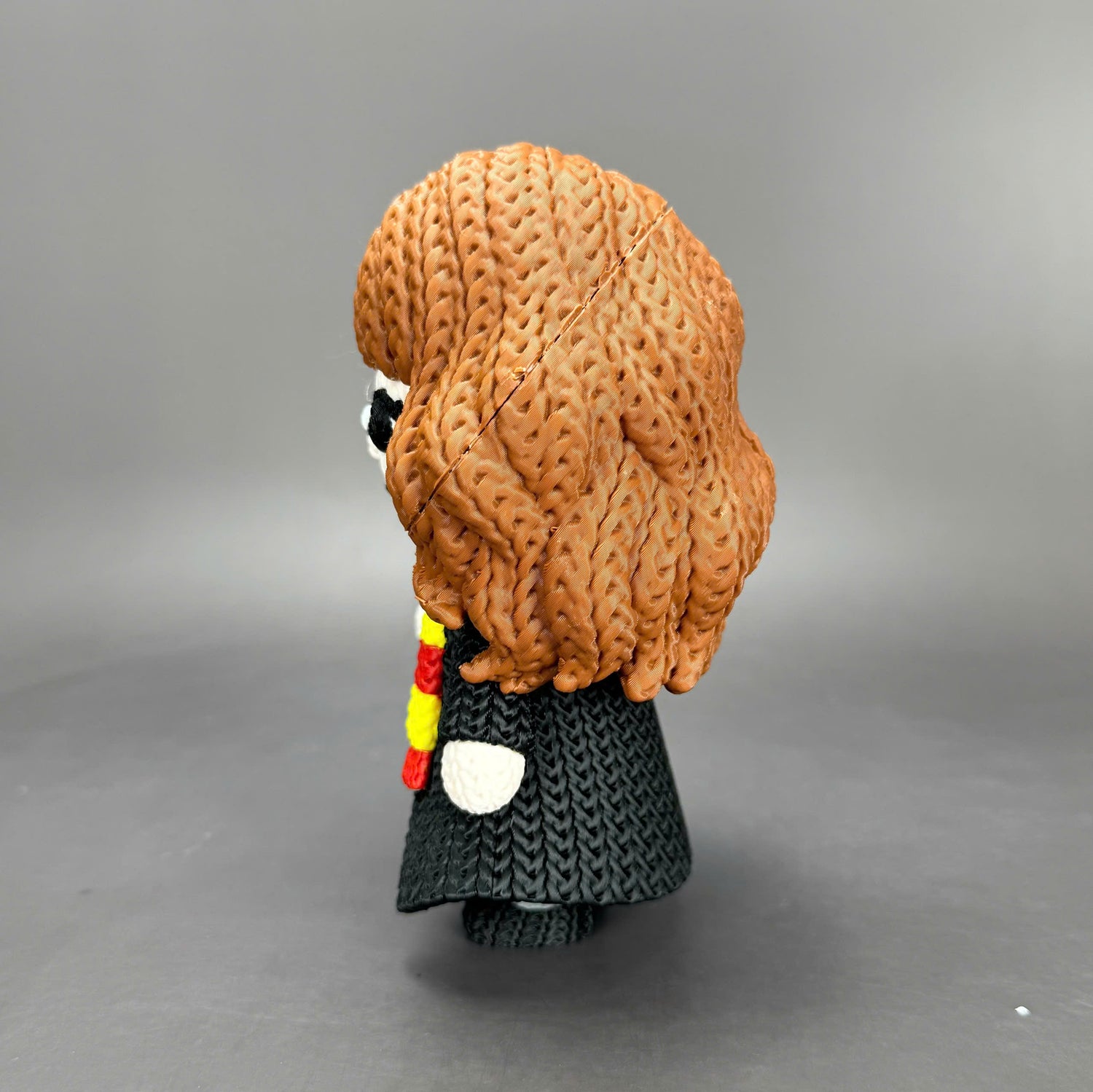 Hermione Granger Crochet Edition – Figura 3D Articulada de 18 cm