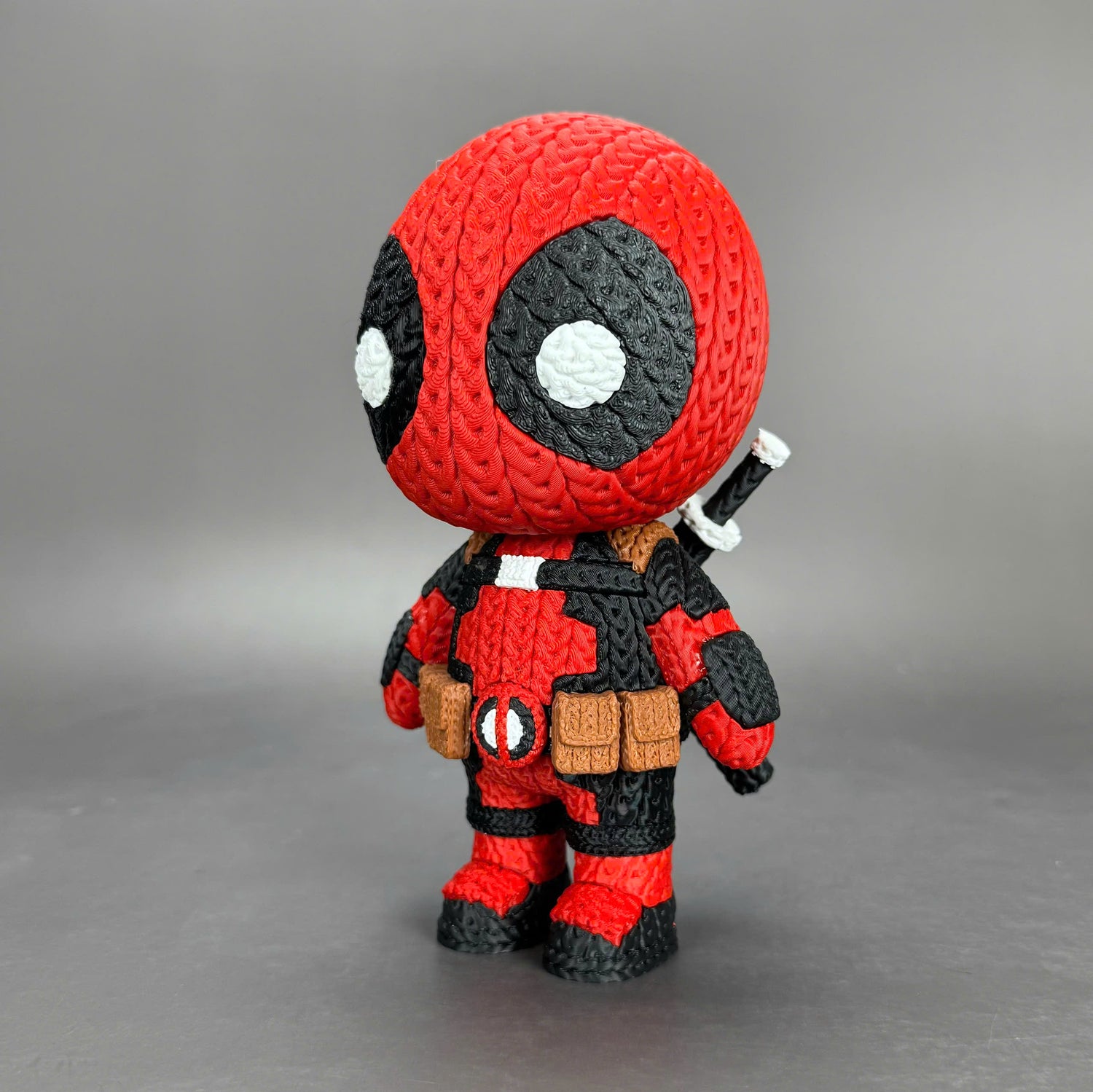 Deadpool Crochet Edition – Figura 3D Articulada de 18 cm